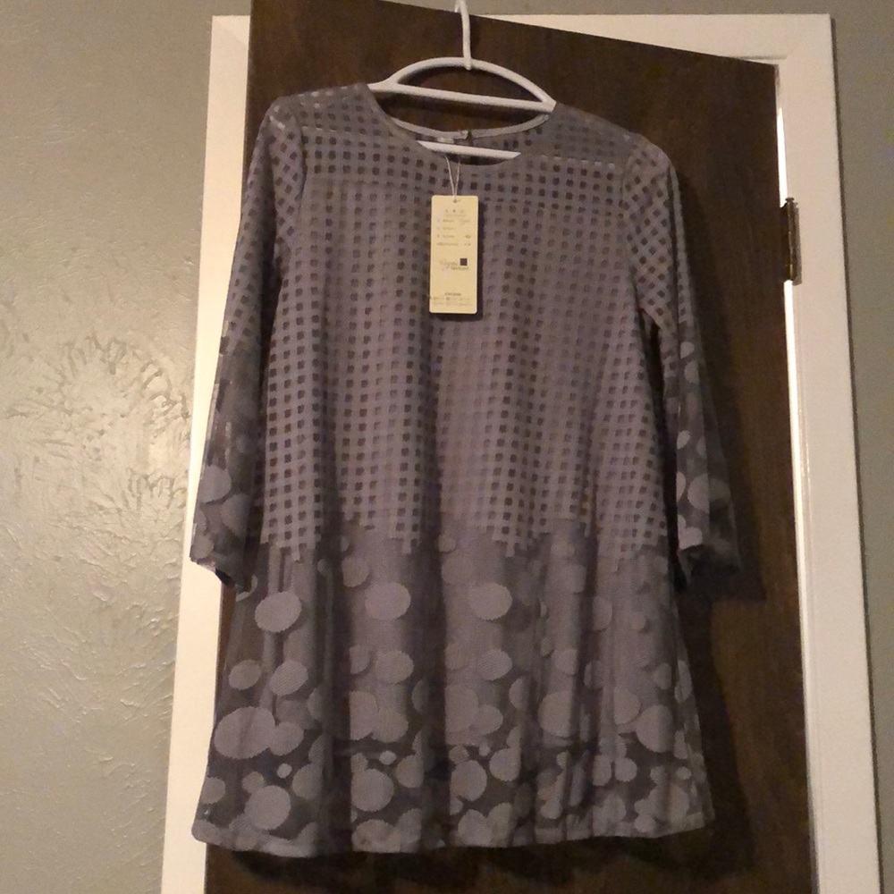 Weyme Fashion dress shirt.